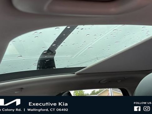 Used 2024 Kia Sportage SX FWD image 12