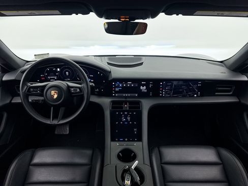 Used 2022 Porsche Taycan RWD image 22