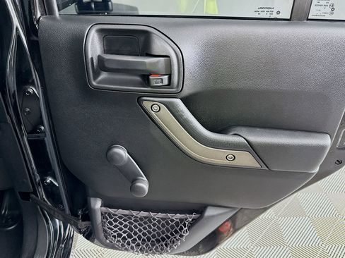 Used 2017 Jeep Wrangler Unlimited Sport image 25