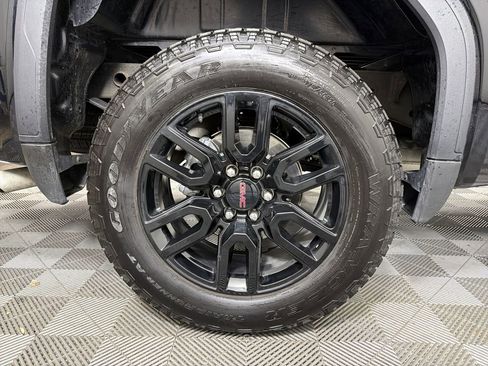 Used 2025 GMC Sierra 1500 Elevation image 15