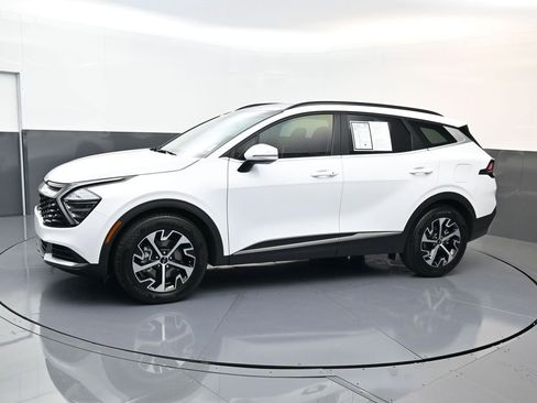 Used 2025 Kia Sportage EX w/ Premium Package FWD image 6