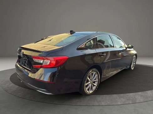 Used 2021 Honda Accord LX image 5