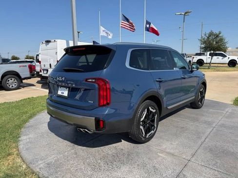 Used 2025 Kia Telluride S AWD/4WD image 7