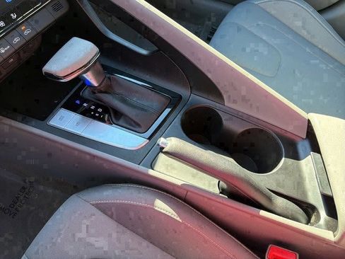 Certified 2023 Hyundai Elantra SEL image 25