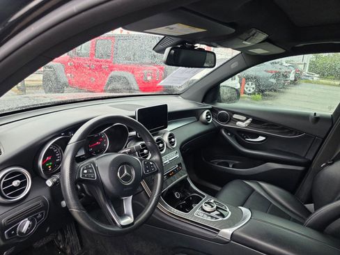 Used 2018 Mercedes-Benz GLC 300 image 20