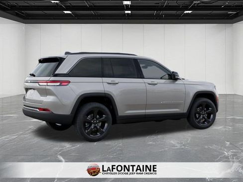 New 2026 Jeep Grand Cherokee Limited AWD/4WD image 4