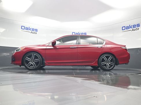 Used 2016 Honda Accord Sport image 37