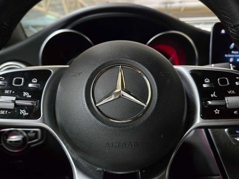 Used 2022 Mercedes-Benz GLC 300 4MATIC image 22