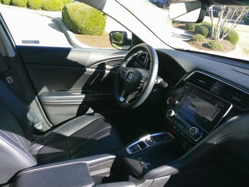 Used 2021 Honda Insight Touring image 34