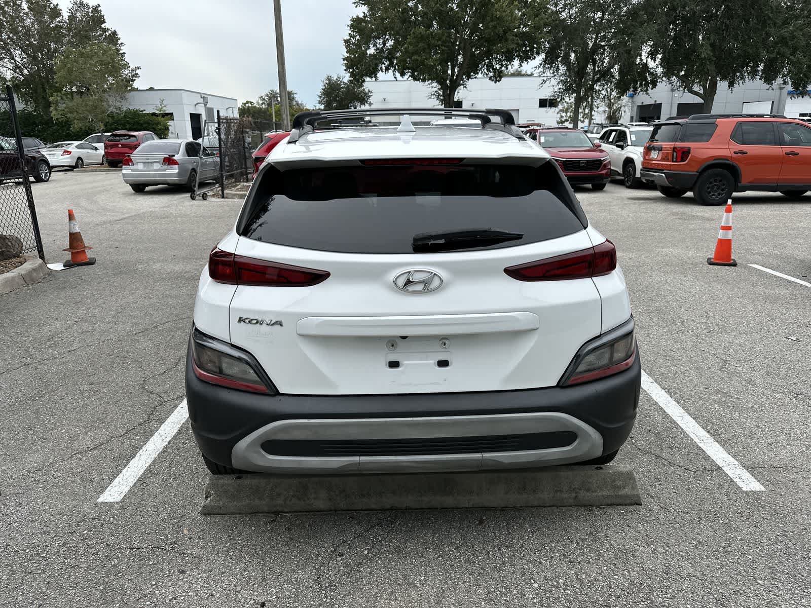 Used 2022 Hyundai Kona SEL FWD image 7