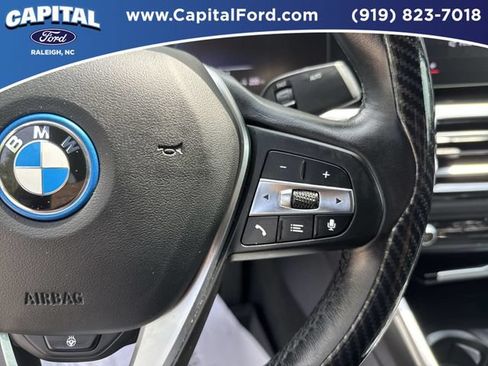 Used 2023 BMW i4 eDrive40 w/ Premium Package RWD image 24
