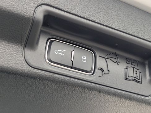 New 2026 Ford Explorer Active w/ Active Comfort Package image 15