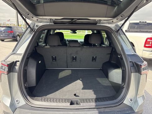 Used 2026 Chevrolet Equinox LT FWD image 6