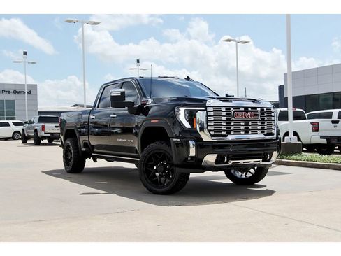Used 2025 GMC Sierra 2500 Denali w/ Denali Reserve Package AWD/4WD image 1