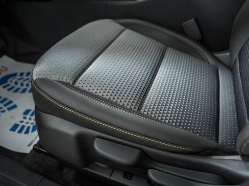 New 2026 Chevrolet Trax LT w/ Driver Confidence Package image 32