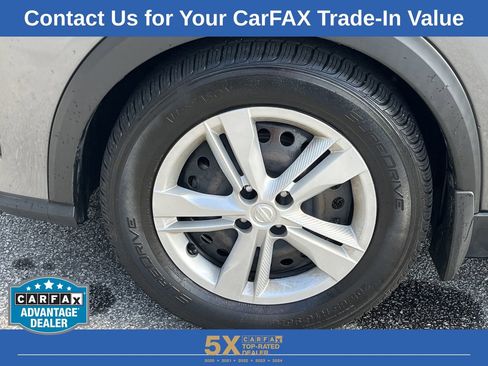 Used 2022 Nissan Kicks S image 29