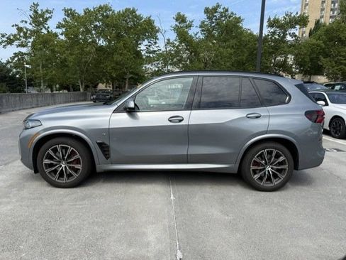 Used 2024 BMW X5 xDrive40i w/ M Sport Package AWD/4WD image 5