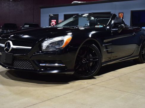 Used 2014 Mercedes-Benz SL 550 image 4
