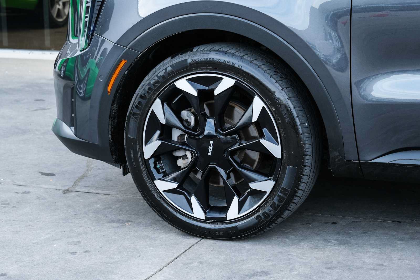 Used 2024 Kia Sorento SX FWD image 17