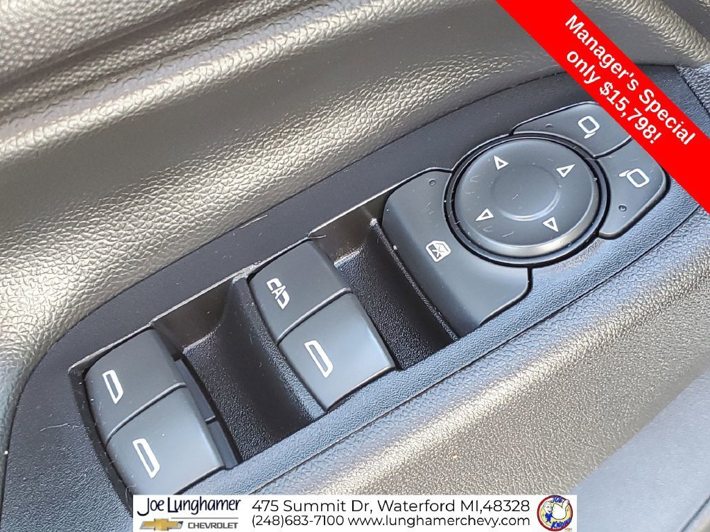 Used 2019 Chevrolet Equinox LT FWD image 23