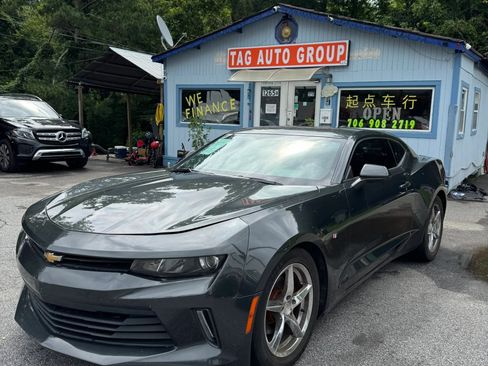 Used 2016 Chevrolet Camaro LT RWD image 1