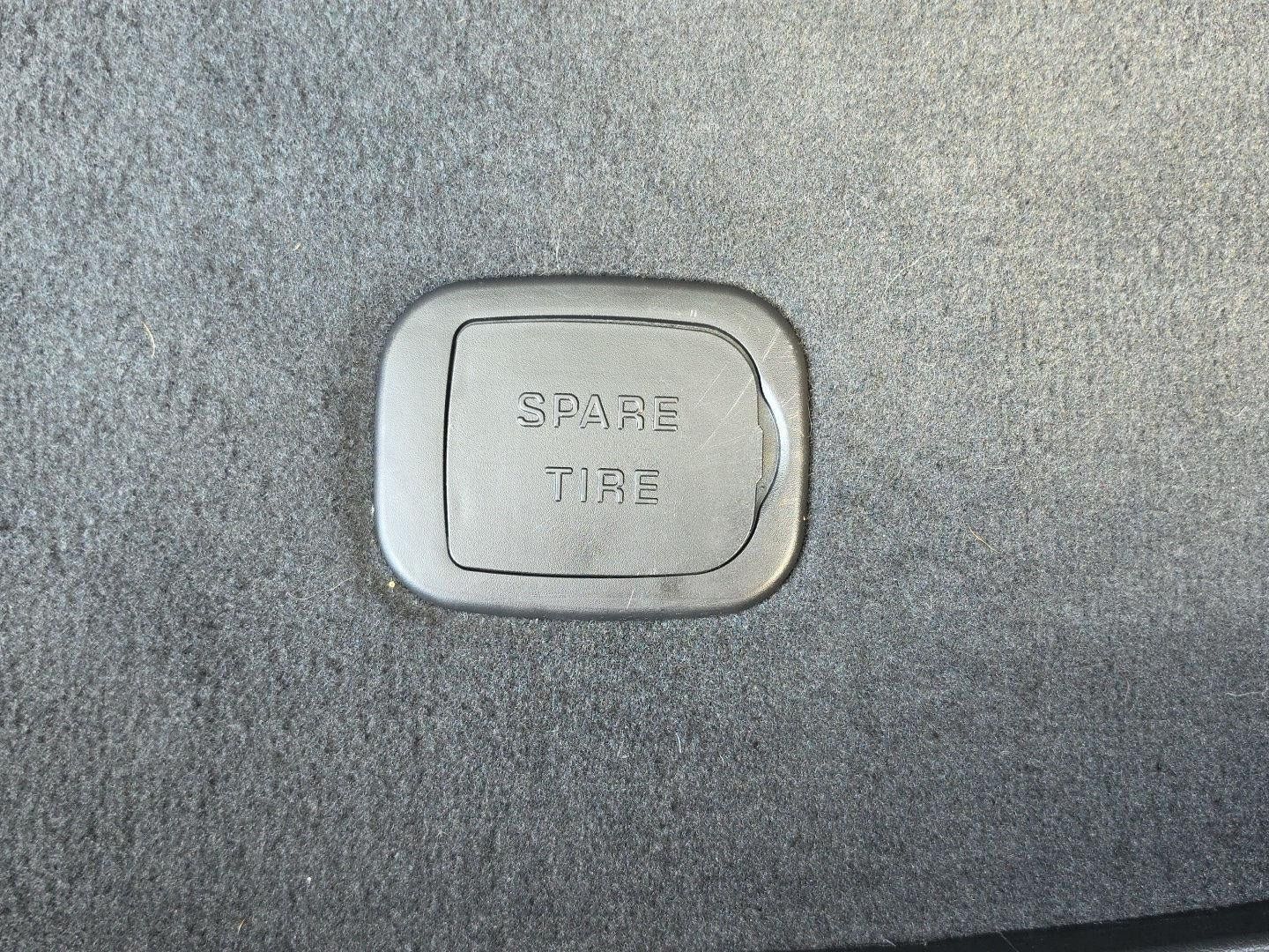 Certified 2024 Kia Telluride S w/ S Sunroof Package AWD/4WD image 8