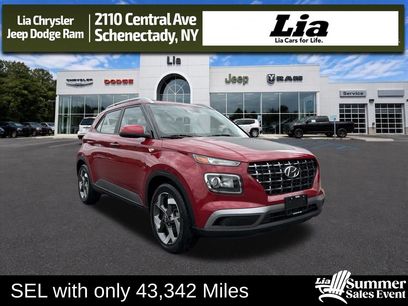 Used 2022 Hyundai Venue SEL w/ Cargo Package