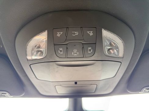 Used 2025 Chrysler Pacifica Select FWD image 21