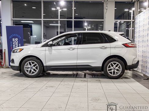 Used 2022 Ford Edge SEL image 6