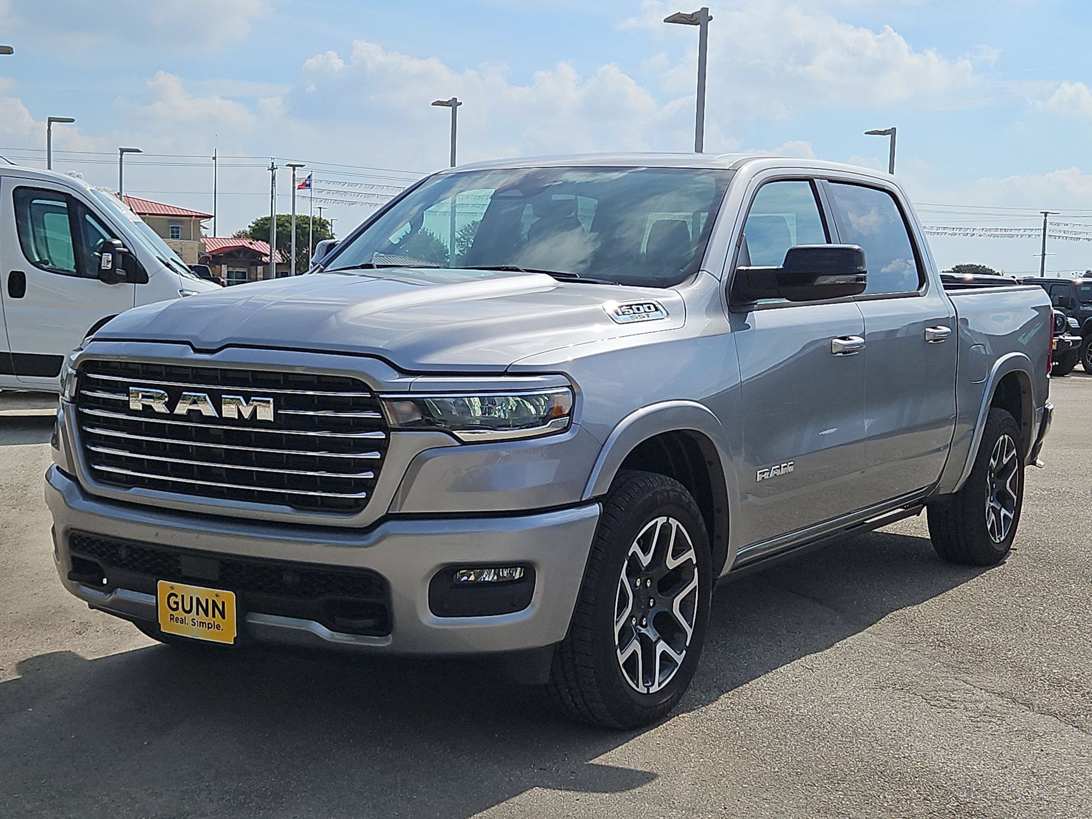 Used 2025 RAM 1500 Laramie w/ Laramie Southwest Edition AWD/4WD image 7