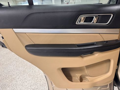 Used 2017 Ford Explorer XLT w/ Equipment Group 202A image 35