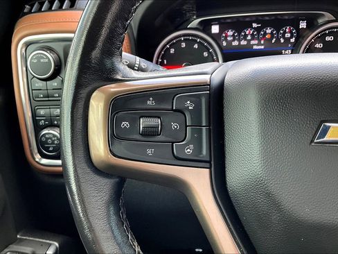 Used 2022 Chevrolet Silverado 3500 High Country w/ Technology Package image 20