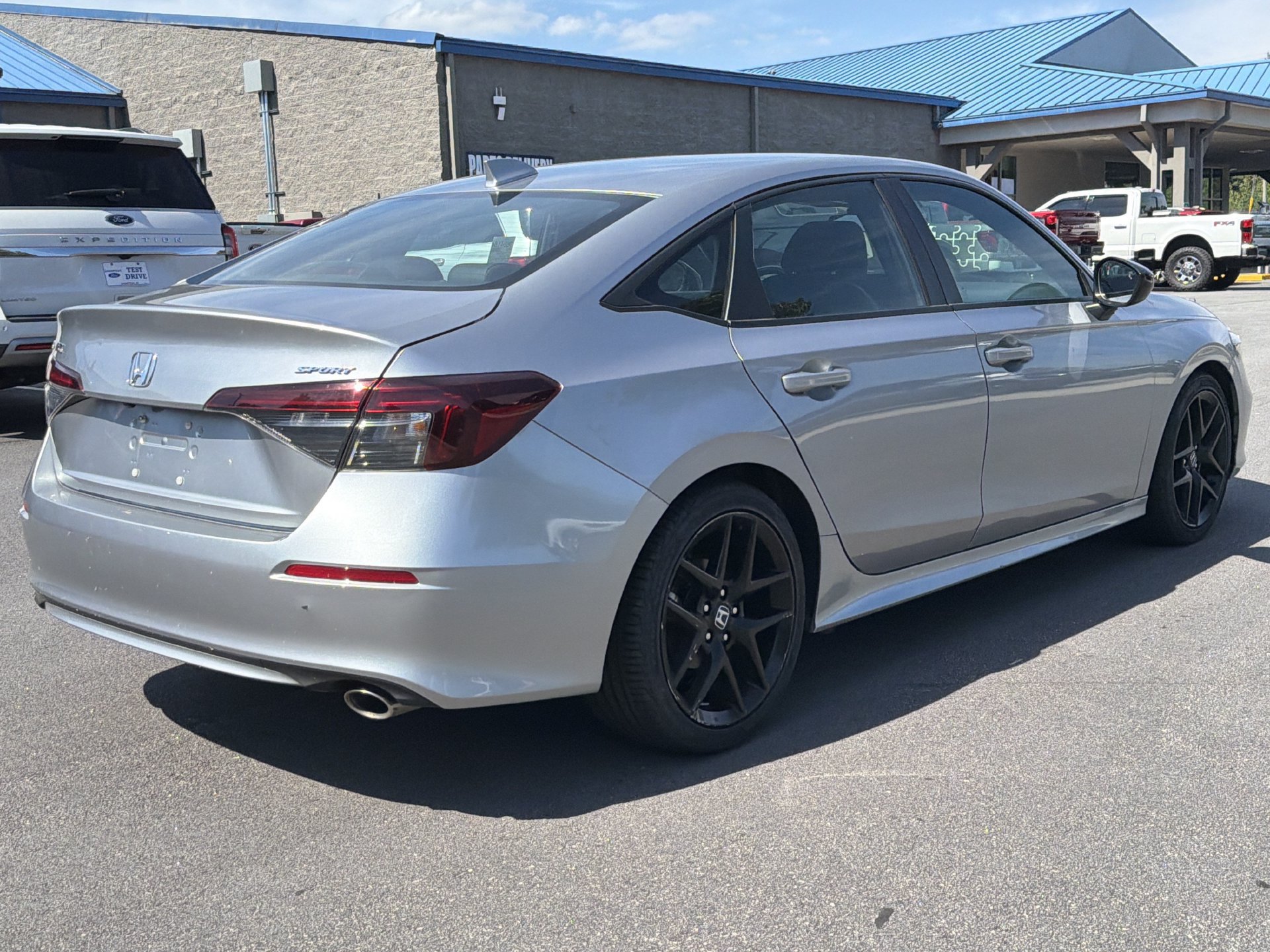 Used 2025 Honda Civic Sport image 16