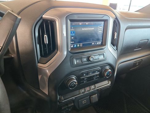 Used 2020 Chevrolet Silverado 2500 Custom w/ Custom Convenience Package image 15