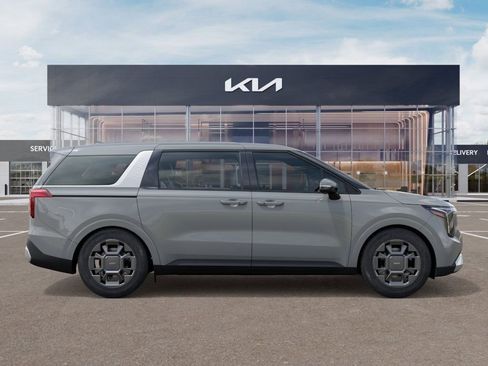 New 2026 Kia Carnival EX image 3