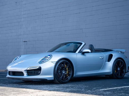 Used 2015 Porsche 911 Turbo w/ Sport Chrono Package image 10