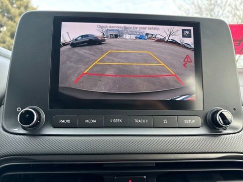 Used 2023 Hyundai Kona SE image 33