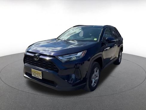 Used 2025 Toyota RAV4 XLE w/ Convenience Package image 7