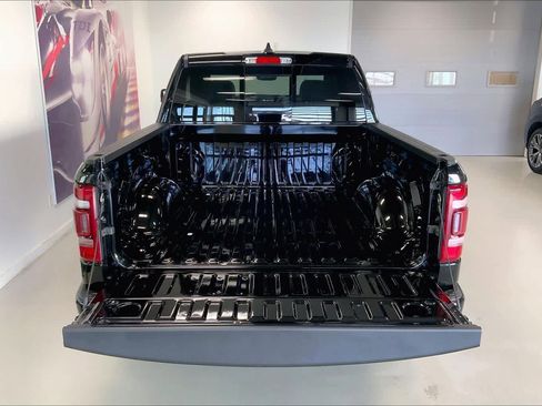 Used 2023 RAM 1500 Limited w/ Body Color Bumper Group image 17