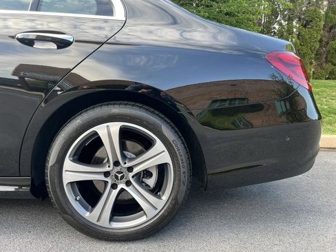 Used 2019 Mercedes-Benz E 300 4MATIC image 87