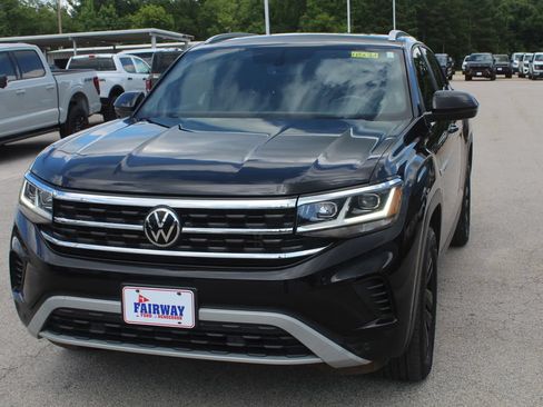 Used 2020 Volkswagen Atlas Cross Sport SE FWD image 5
