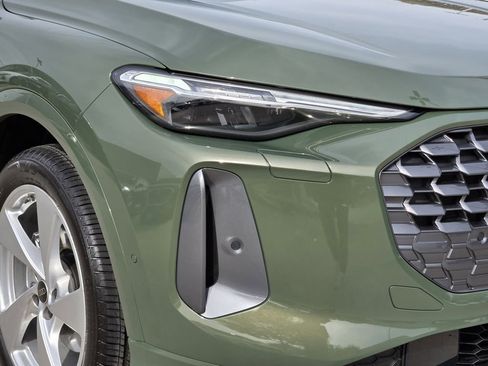 Certified 2025 Audi Q5 Prestige image 9