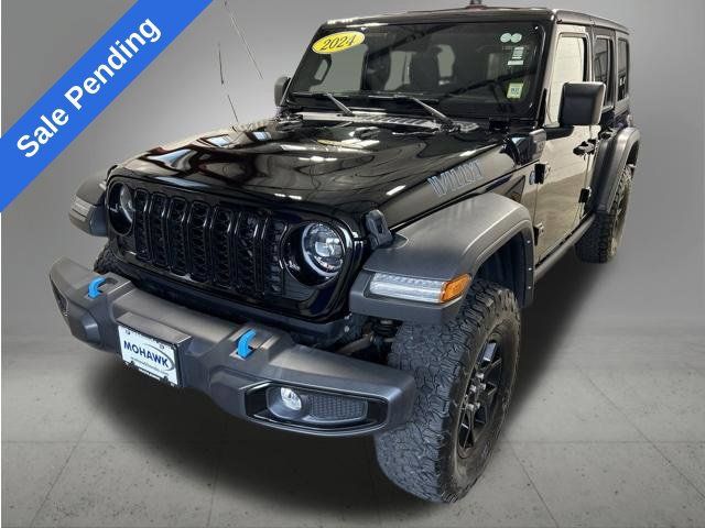 Used 2024 Jeep Wrangler Unlimited AWD/4WD image 1