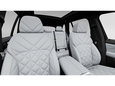 New 2026 BMW X5 xDrive50e w/ M Sport Package AWD/4WD image 11
