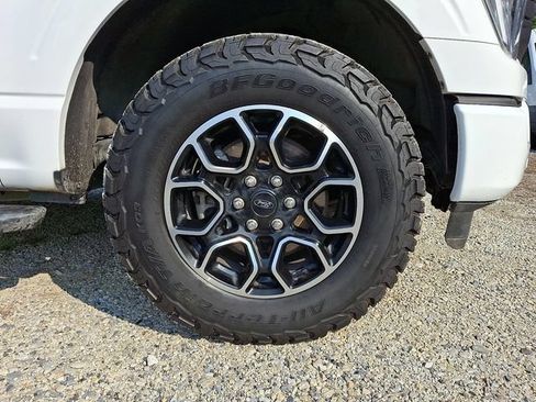 Used 2021 Ford F150 XLT w/ Equipment Group 302A High AWD/4WD image 9