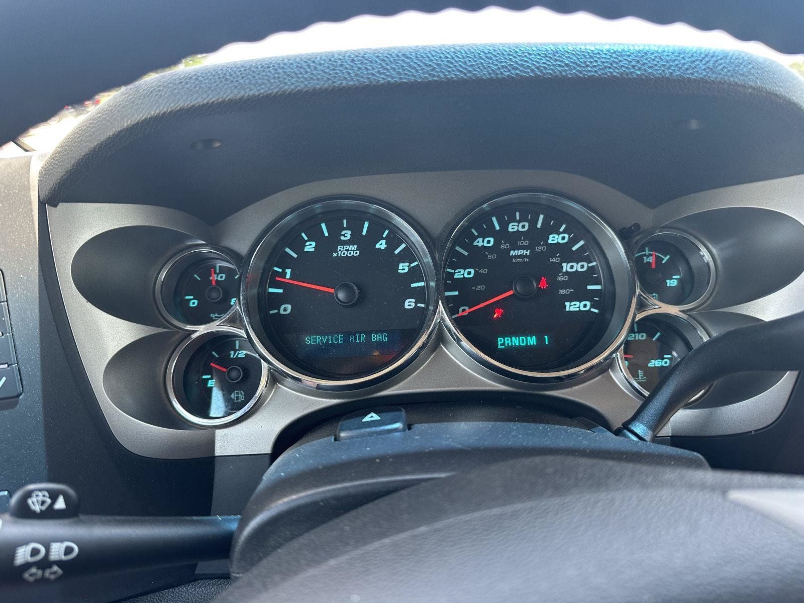 Used 2014 Chevrolet Silverado 2500 LT AWD/4WD image 24