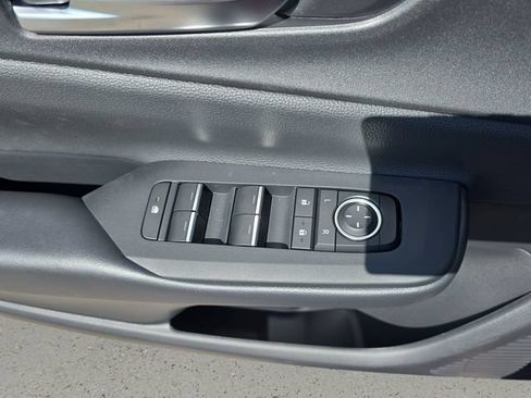 New 2026 Toyota Prius Plug-In Hybrid FWD image 27