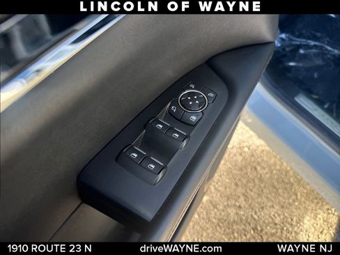 Certified 2022 Lincoln Nautilus AWD w/ Premium Package image 14