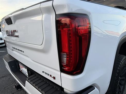 Used 2019 GMC Sierra 1500 AT4 image 12