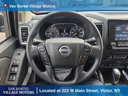 Used 2022 Nissan Frontier SV w/ Technology Package AWD/4WD image 13